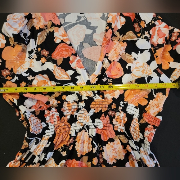 Harve Benard 100% Rayon Blouse. 3/4 sleeves. - Picture 9 of 12